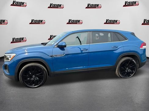 Used 2025 Volkswagen Atlas Cross Sport SE image 8