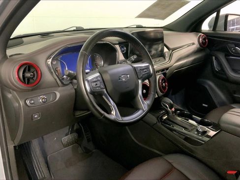 Used 2025 Chevrolet Blazer RS FWD image 14