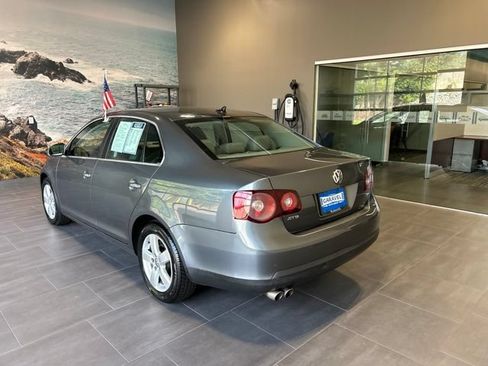 Used 2009 Volkswagen Jetta SE FWD image 31