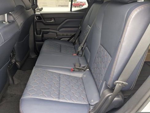 New 2026 Toyota 4Runner 4WD image 14