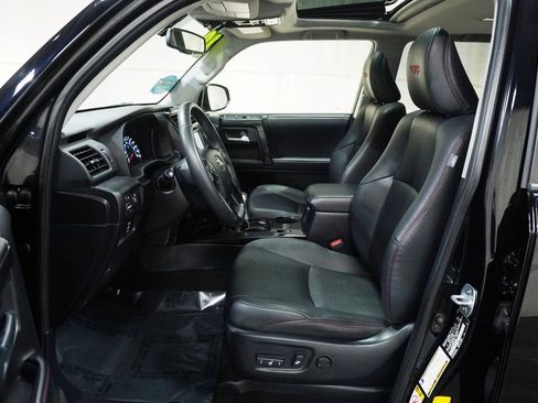 Used 2019 Toyota 4Runner TRD Off-Road Premium image 11