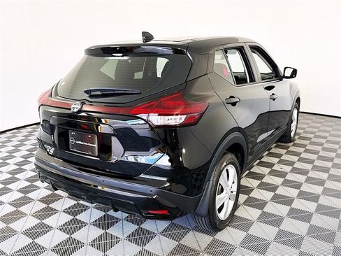 Certified 2025 Nissan Kicks Play S image 22