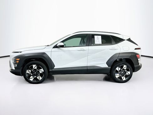 Used 2025 Hyundai Kona SEL AWD/4WD image 4