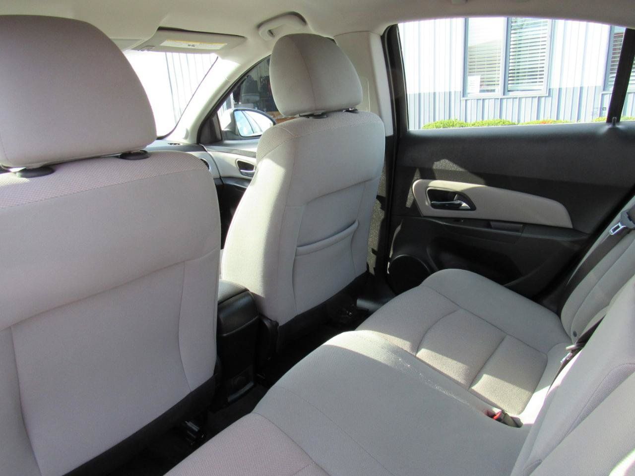 Used 2016 Chevrolet Cruze LT FWD image 32
