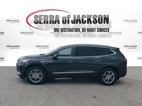 Used 2019 Buick Enclave Avenir w/ Avenir Technology Package FWD image 5