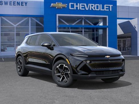 New 2026 Chevrolet Equinox EV LT image 7