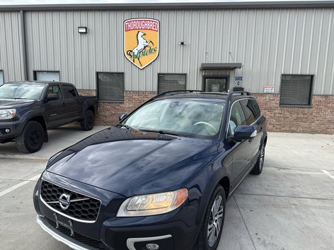 Used 2014 Volvo XC70 3.2 image 2