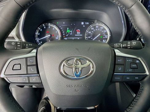 Certified 2021 Toyota Highlander Platinum FWD image 16