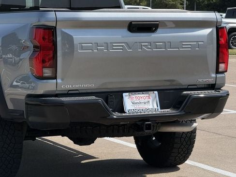 Used 2024 Chevrolet Colorado ZR2 AWD/4WD image 6