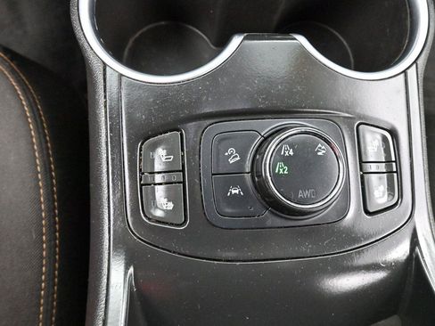 Used 2020 GMC Terrain SLE w/ Driver Convenience Package AWD/4WD image 25