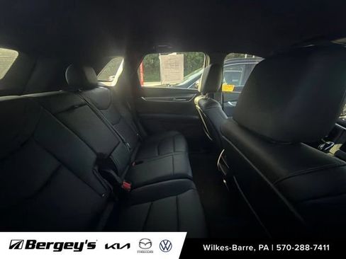 Used 2022 Cadillac XT5 Luxury AWD/4WD image 16