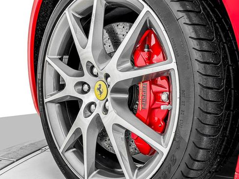 Certified 2010 Ferrari California RWD image 29