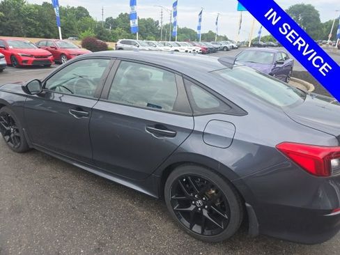 Used 2023 Honda Civic Sport image 6