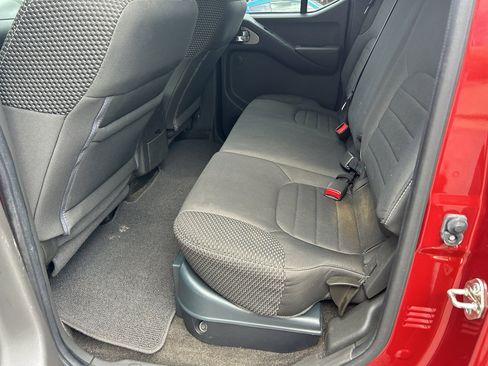 Used 2018 Nissan Frontier PRO-4X image 25
