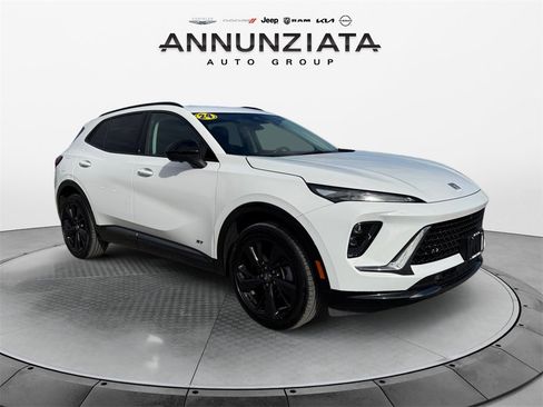 Used 2024 Buick Envision Sport Touring image 7