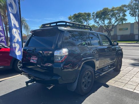 Used 2014 Toyota 4Runner SR5 RWD image 8