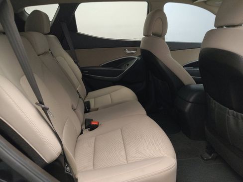 Used 2018 Hyundai Santa Fe Sport w/ 2.4L Value Package 02 image 19