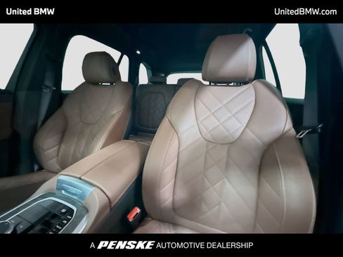 Used 2025 BMW X5 xDrive40i w/ M Sport Package image 5