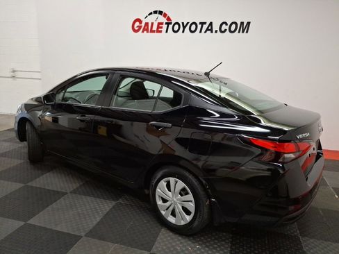 Used 2022 Nissan Versa S image 8
