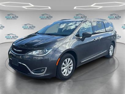 Used 2018 Chrysler Pacifica Touring-L
