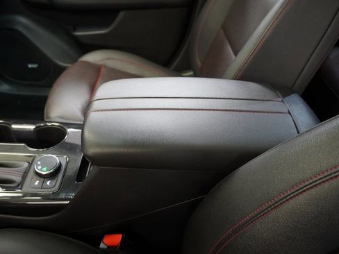 Used 2021 Chevrolet Blazer RS w/ Enhanced Convenience Package image 24