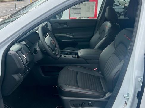 New 2026 Nissan Pathfinder Rock Creek image 7