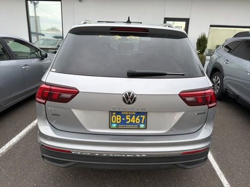Used 2022 Volkswagen Tiguan SE image 7
