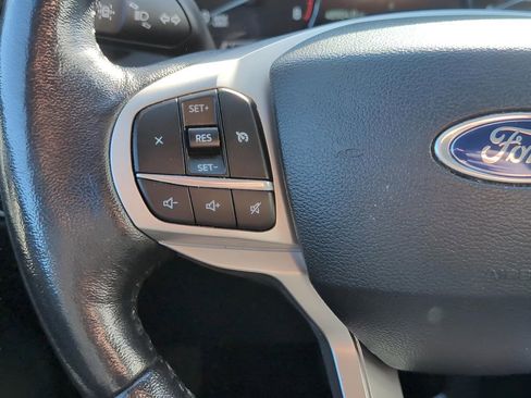 Used 2023 Ford Explorer XLT w/ Equipment Group 202A image 16
