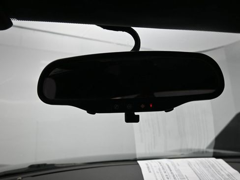 Used 2009 Pontiac Solstice GXP w/ Premium Package image 19