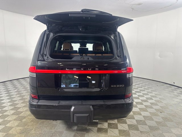 Used 2024 Lexus GX 550 w/ Accessory Package (2T) AWD/4WD image 12