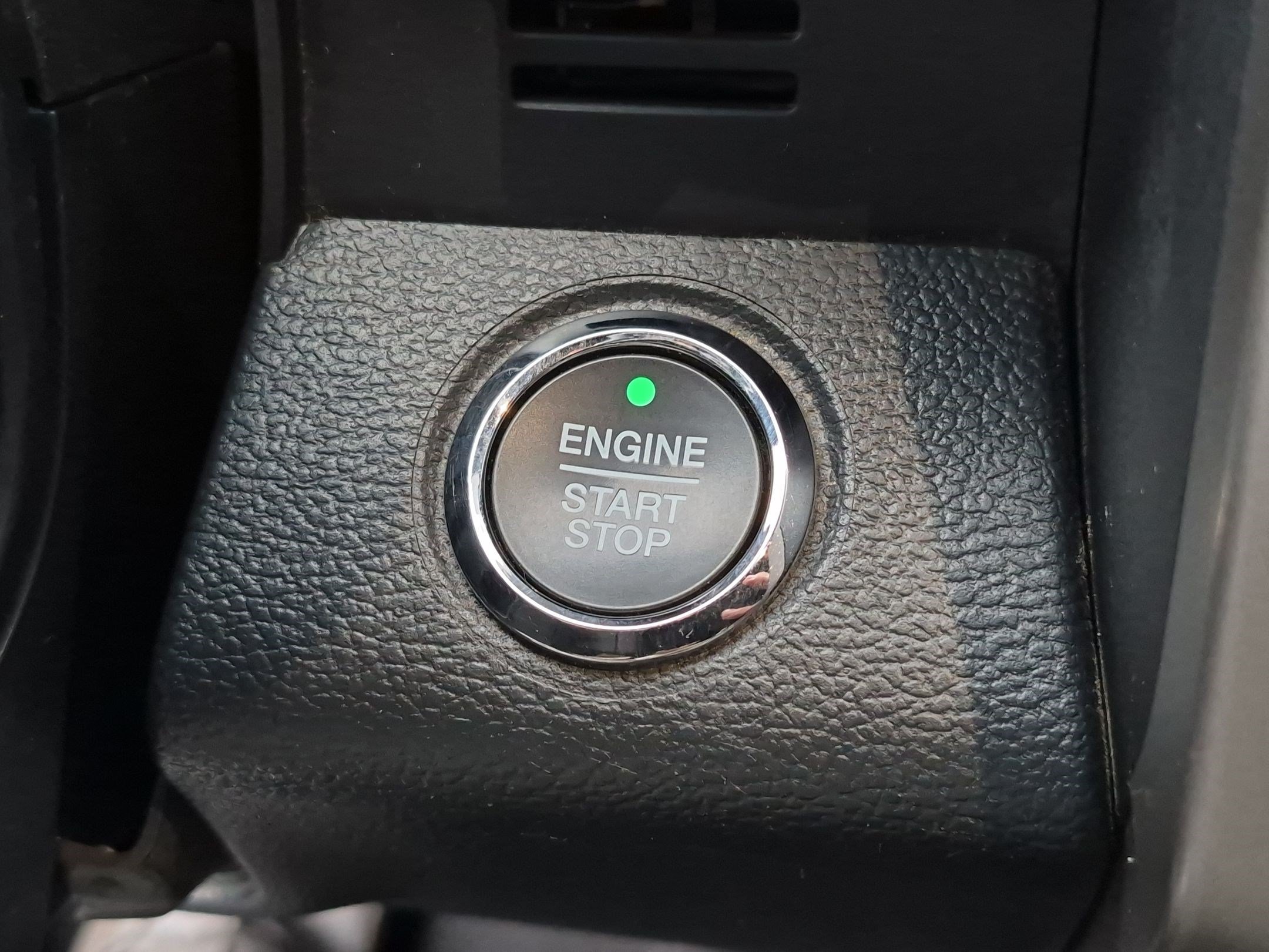 Used 2022 Ford F350 Lariat w/ Tremor Off-Road Package AWD/4WD image 19