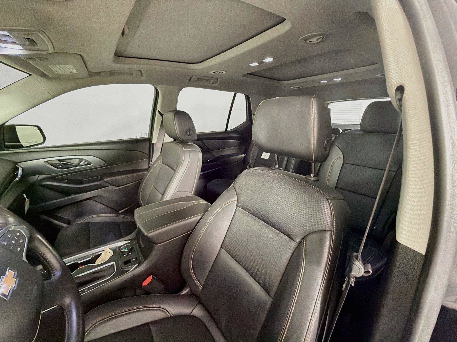 Used 2020 Chevrolet Traverse Premier w/ Redline Edition AWD/4WD image 5