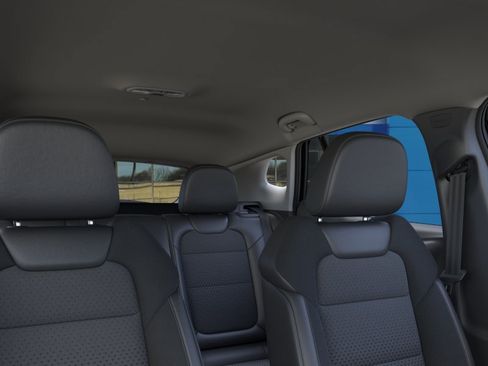 New 2026 Chevrolet Trax LT FWD image 25