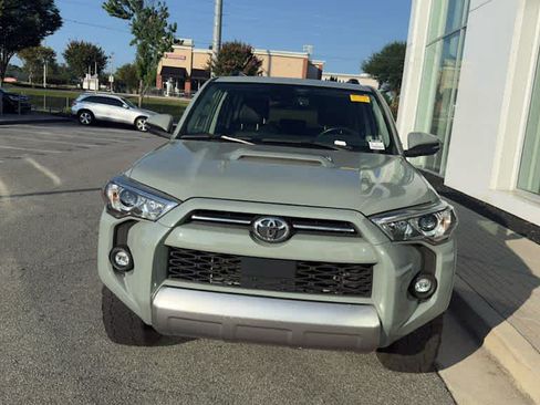 Used 2023 Toyota 4Runner TRD Off-Road Premium w/ Moonroof Package AWD/4WD image 6