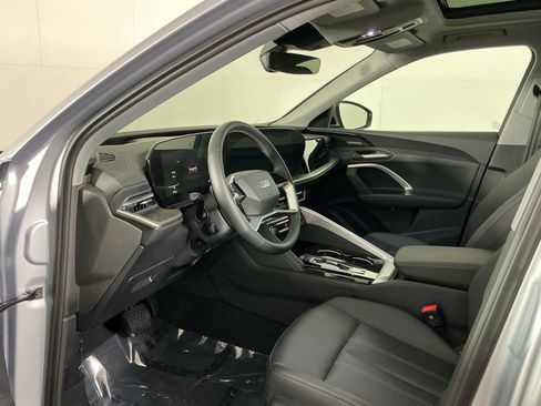Used 2025 Audi Q5 Premium Plus AWD/4WD image 10