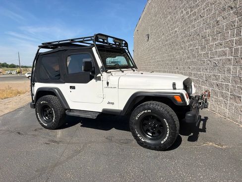 Used 1997 Jeep Wrangler SE AWD/4WD image 1