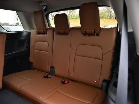 New 2025 Nissan Pathfinder Platinum image 30