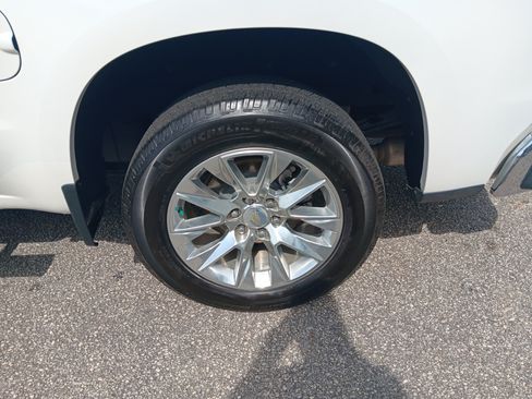 Used 2021 Chevrolet Silverado 1500 LTZ w/ LTZ Premium Package AWD/4WD image 4