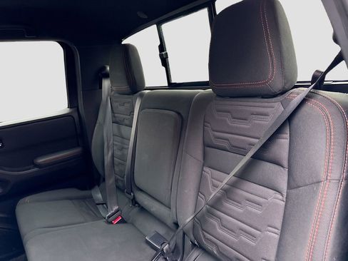 Used 2024 Nissan Frontier PRO-4X w/ Technology Package image 10