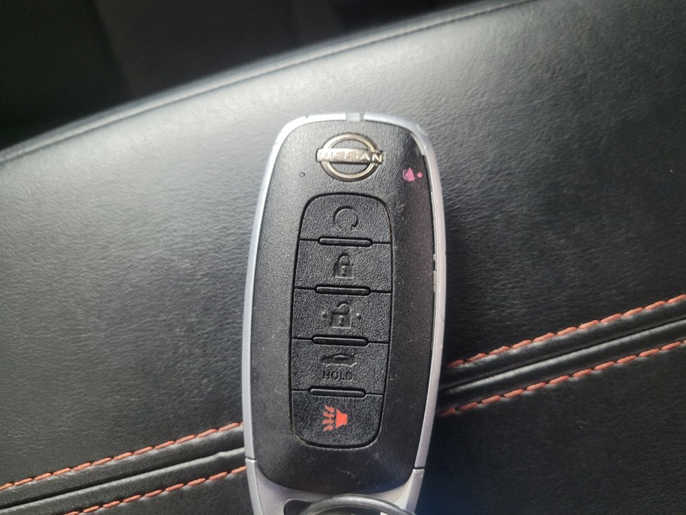 Used 2025 Nissan Sentra SR FWD image 32
