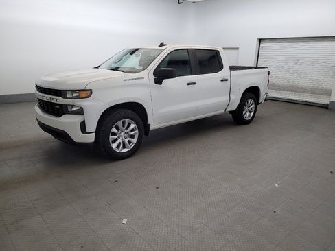 Used 2022 Chevrolet Silverado 1500 Custom AWD/4WD image 2