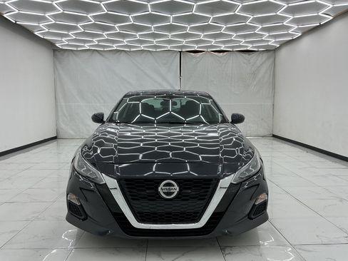 Used 2022 Nissan Altima 2.5 SV FWD image 5