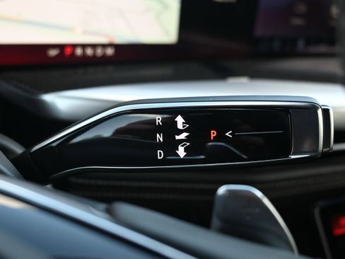 Used 2025 Cadillac Escalade V image 26