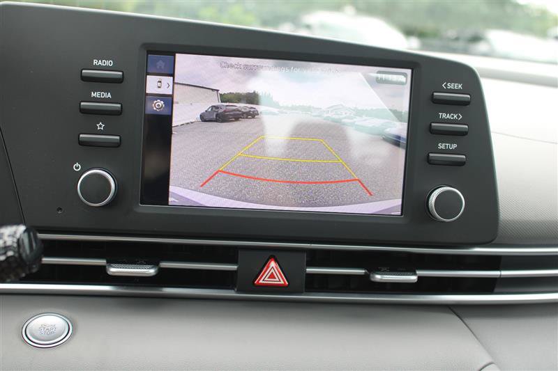 Used 2026 Hyundai Elantra Sport FWD image 14