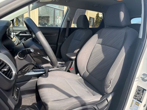 Used 2021 Kia Seltos LX image 11