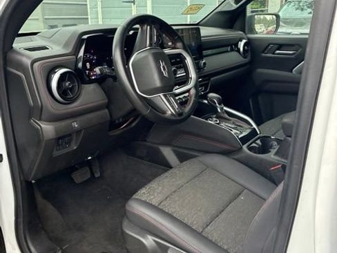 Used 2024 Chevrolet Colorado Z71 w/ Advanced Trailering Package AWD/4WD image 10