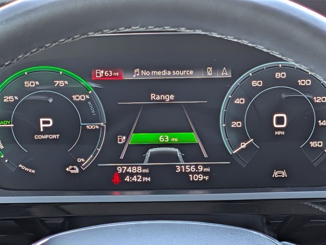 Used 2023 Audi e-tron Premium AWD/4WD image 11