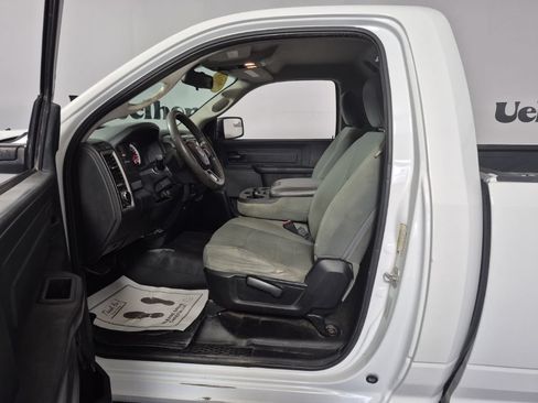 Used 2016 RAM 1500 Tradesman w/ Chrome Appearance Group AWD/4WD image 5