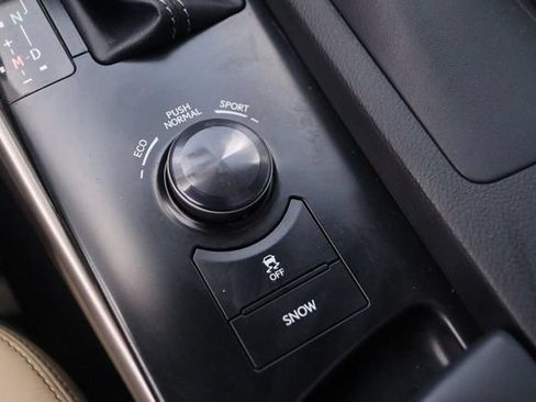 Used 2014 Lexus IS 350 w/ Navigation Package RWD image 21