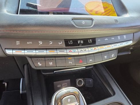 Used 2021 Cadillac XT4 Sport FWD image 28